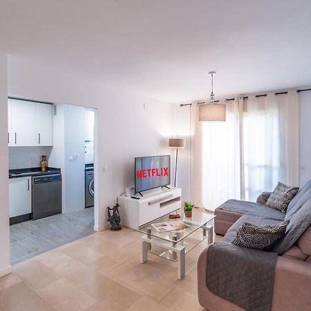 Casa Playa Guadalmar, Beautiful Apartment In Front Of The Sea, Wifi, Ac, Smart Tv, Private Parking Málaga Dış mekan fotoğraf