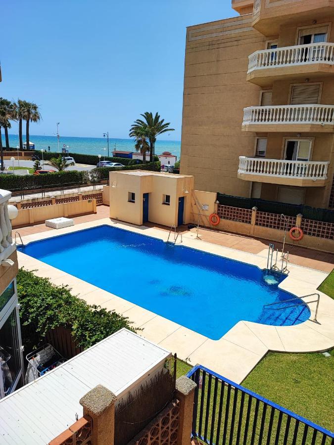 Casa Playa Guadalmar, Beautiful Apartment In Front Of The Sea, Wifi, Ac, Smart Tv, Private Parking Málaga Dış mekan fotoğraf