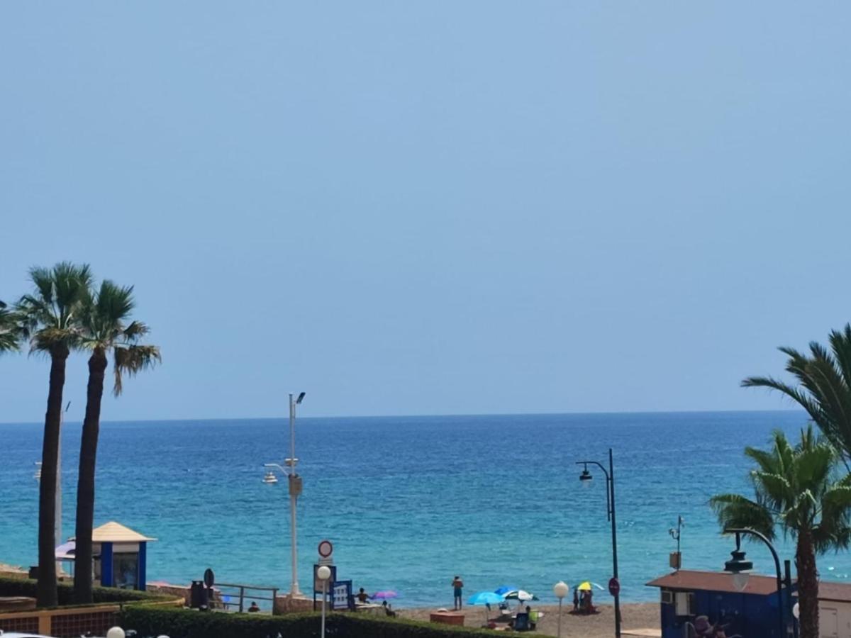 Casa Playa Guadalmar, Beautiful Apartment In Front Of The Sea, Wifi, Ac, Smart Tv, Private Parking Málaga Dış mekan fotoğraf