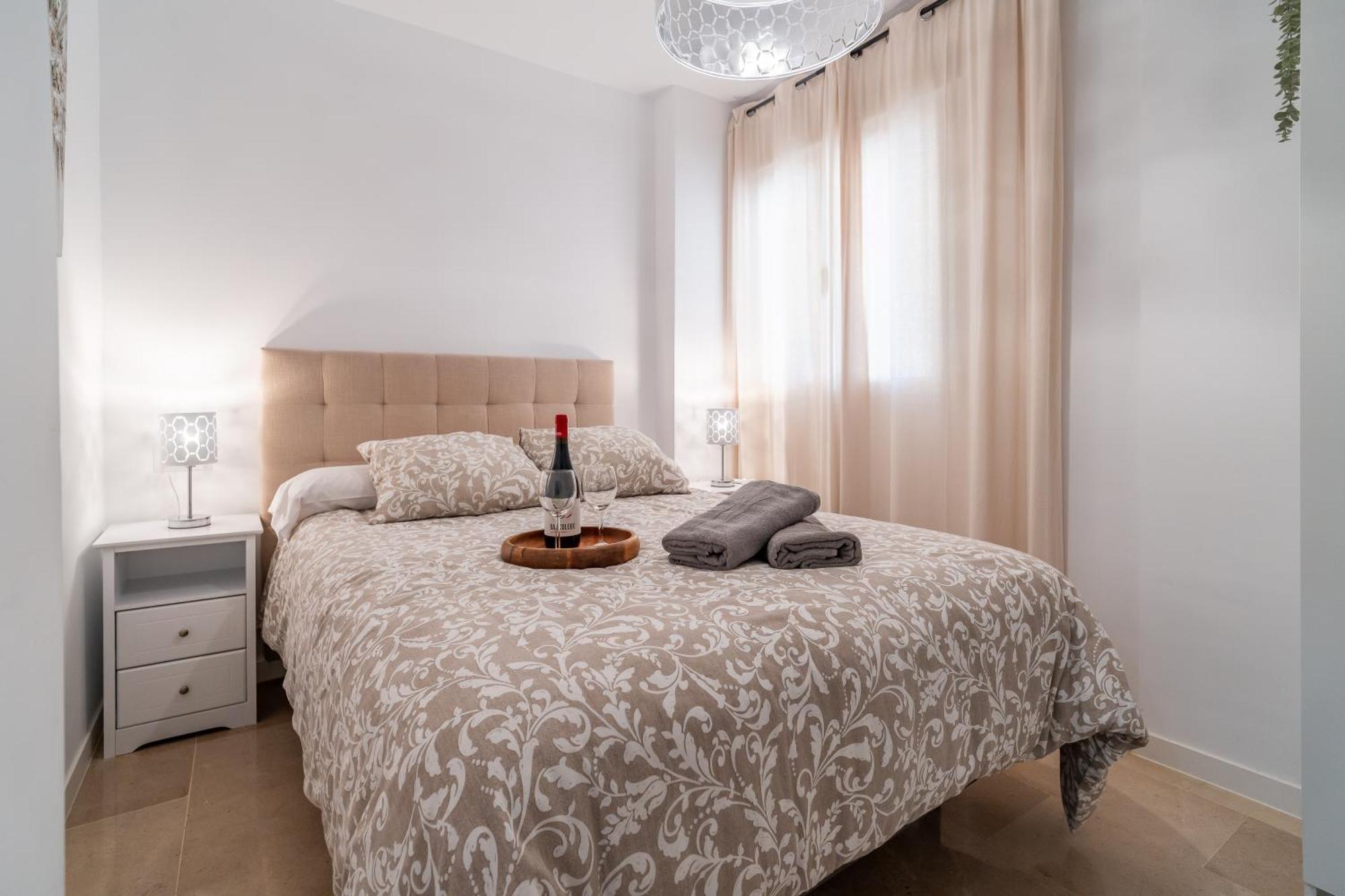 Casa Playa Guadalmar, Beautiful Apartment In Front Of The Sea, Wifi, Ac, Smart Tv, Private Parking Málaga Dış mekan fotoğraf