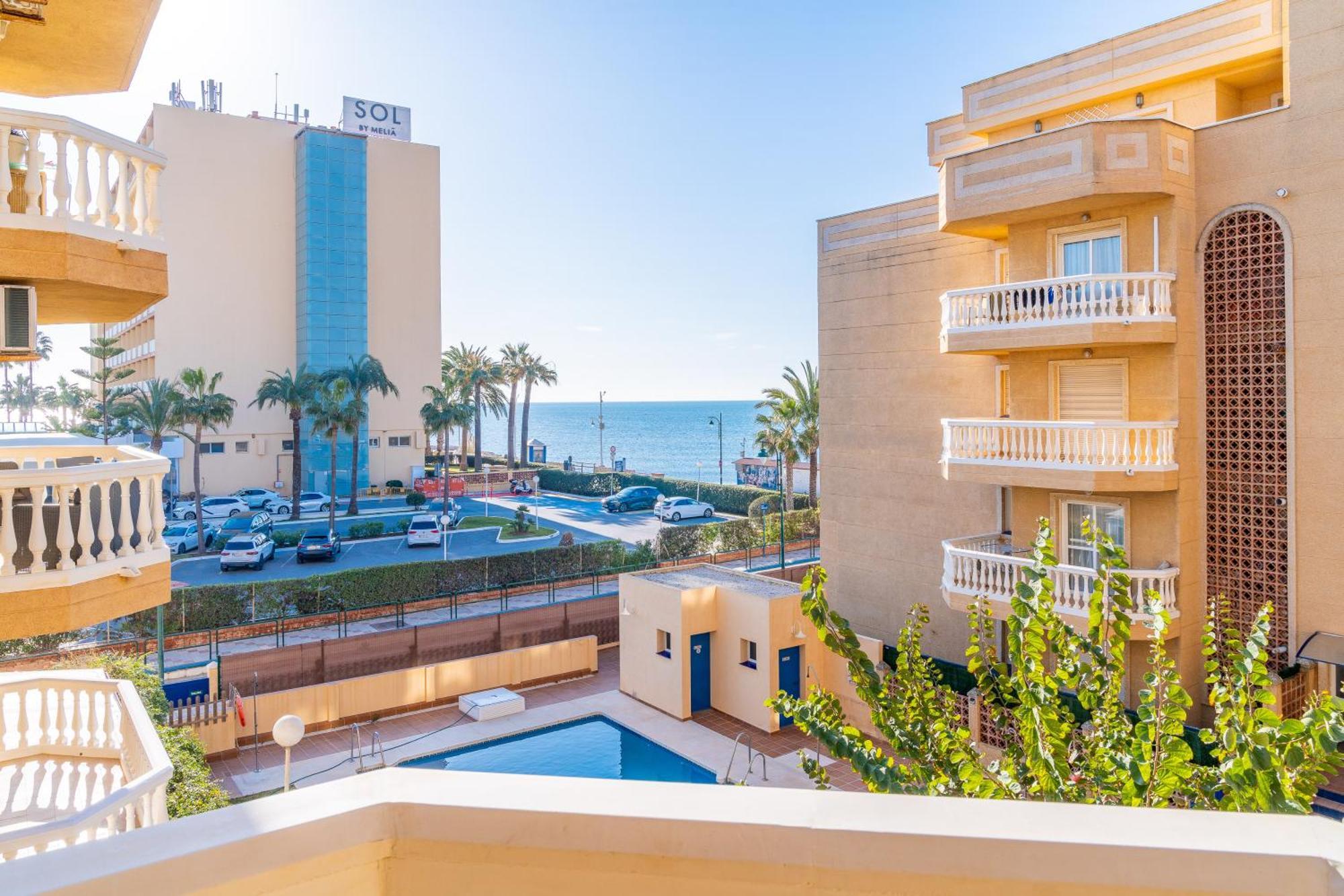 Casa Playa Guadalmar, Beautiful Apartment In Front Of The Sea, Wifi, Ac, Smart Tv, Private Parking Málaga Dış mekan fotoğraf